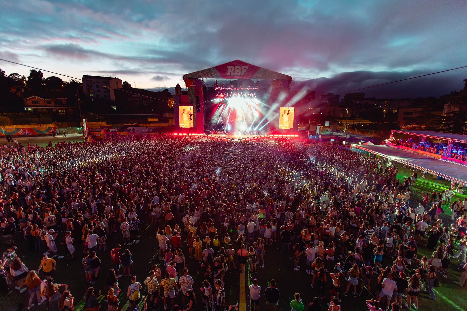 Unas 25.000 personas se darán cita este fin de semana en el paraíso del perreo con las principales estrellas del Reggaeton